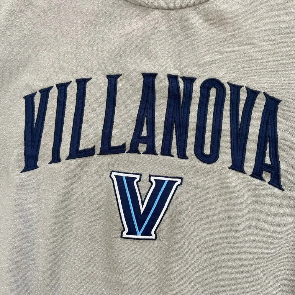 Colosseum Men's Medium Light Gray Villanova Crewneck Sweatshirt Pullover Fleece